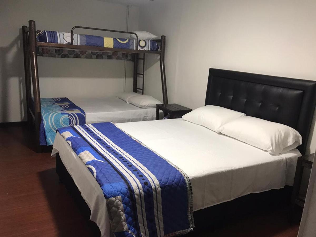 Hostal El Eden Manizales Bagian luar foto