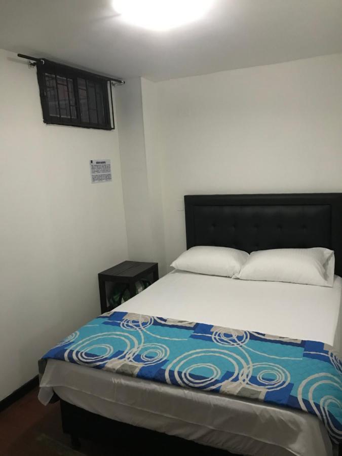 Hostal El Eden Manizales Bagian luar foto