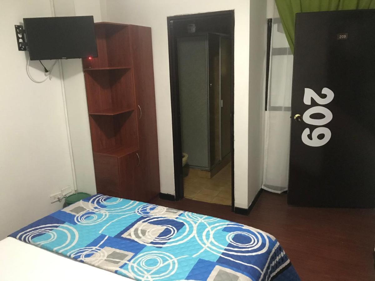 Hostal El Eden Manizales Bagian luar foto